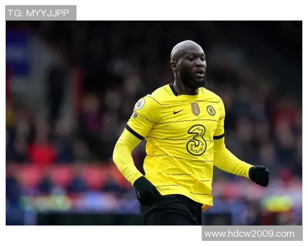 从零到巅峰的足球巨星们：他们的成长与成就之路