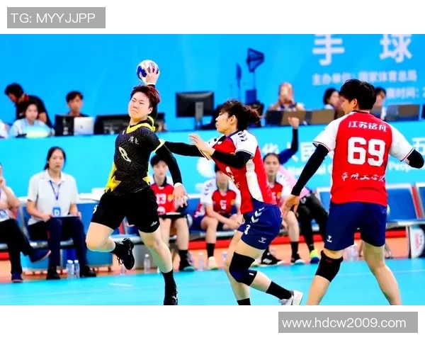 广州排球队全运会精彩配合展现团队精神与竞技水平的完美结合