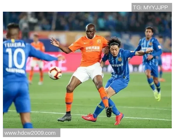 武汉足球队技术争议引发热议球迷与专家各执己见探讨战术与裁判判罚