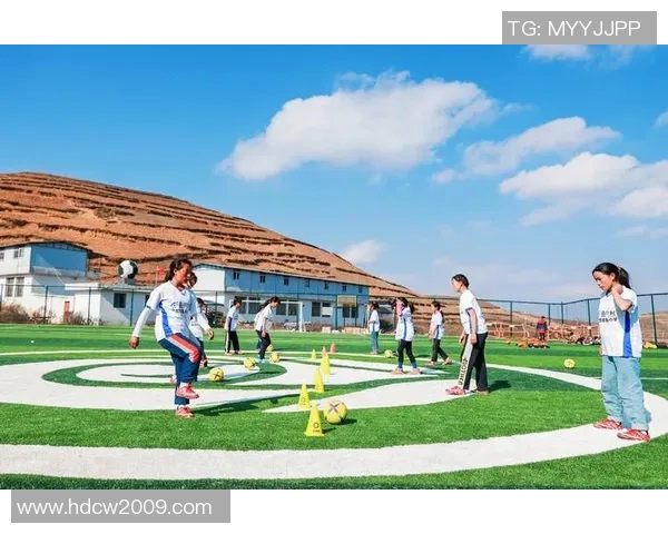 潮流女孩如何追逐足球明星的心事与梦想之旅